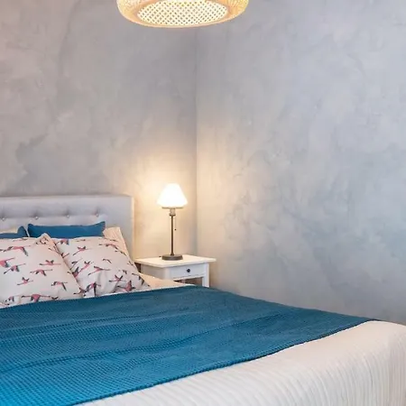 Cozy, 2 Bedroom With Free Parking Appartamento *