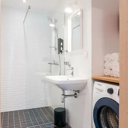 Apartment Cozy, 2 Bedroom With Free Parking