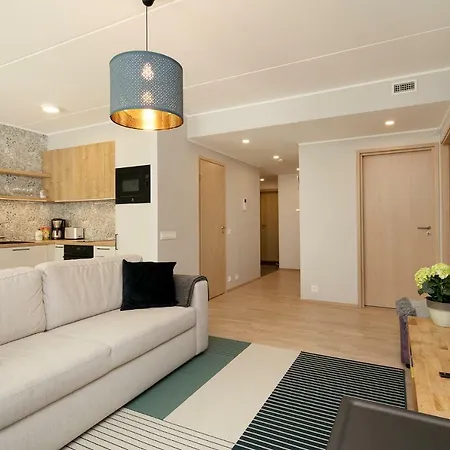 Appartamento Cozy, 2 Bedroom With Free Parking *