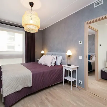 Cozy, 2 Bedroom With Free Parking Apartment Reval